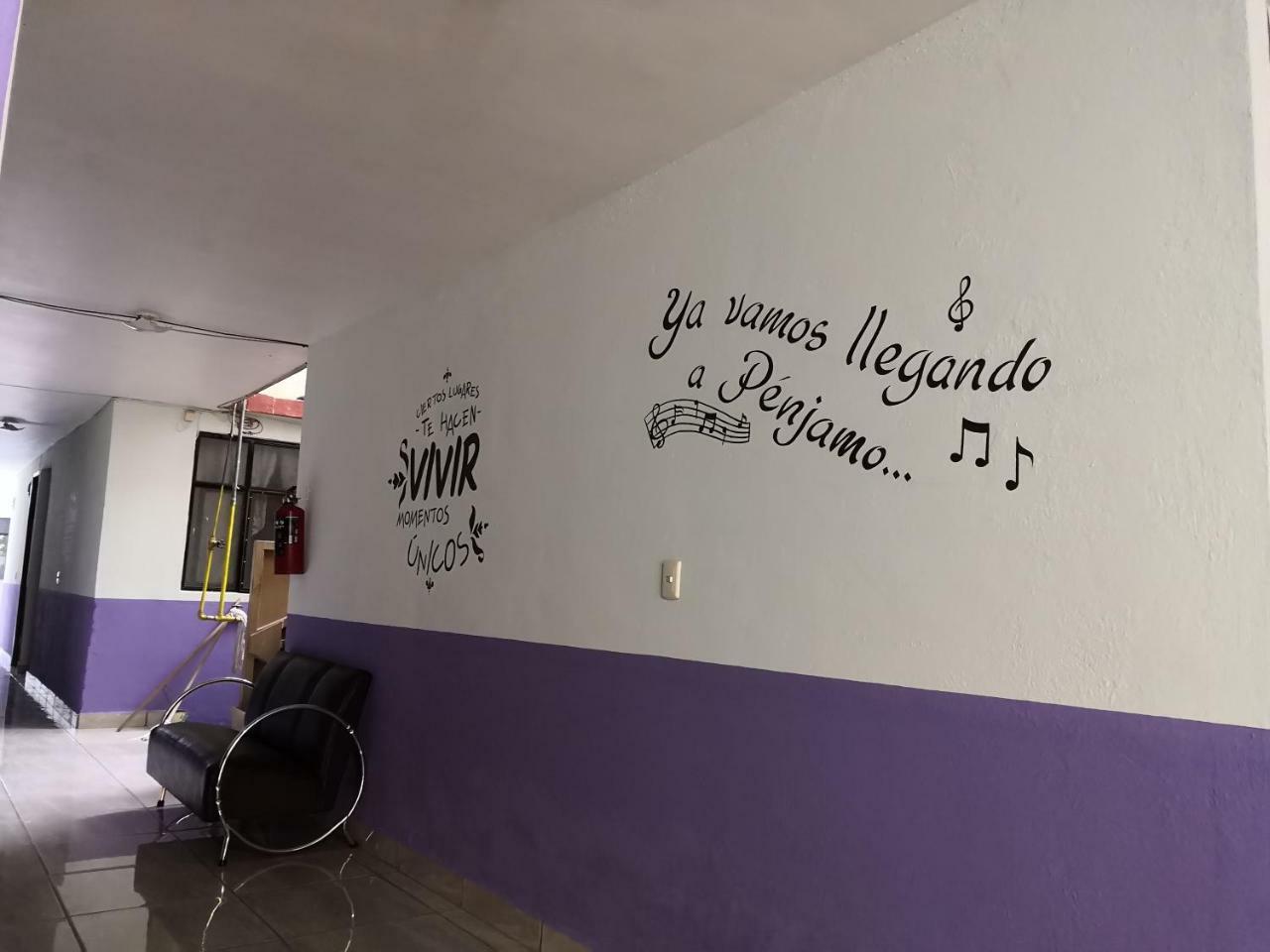 Hotel Los Arcos Penjamo Exterior photo